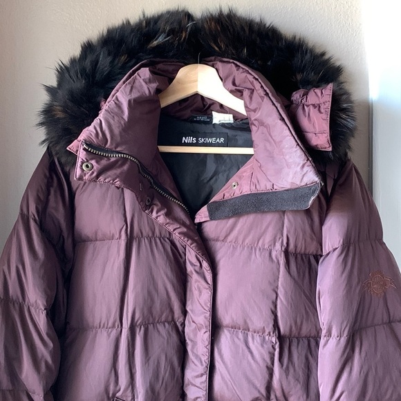 NILS Skiwear Maroon Traveller Goose Down Quilted Puffer Hoodie Coat - Picture 1 of 11